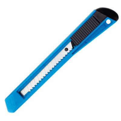 CUTTER PLASTIQUE 9 MM